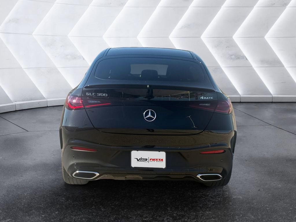 Used 2025 Mercedes-Benz GLC 300 4MATIC image 5