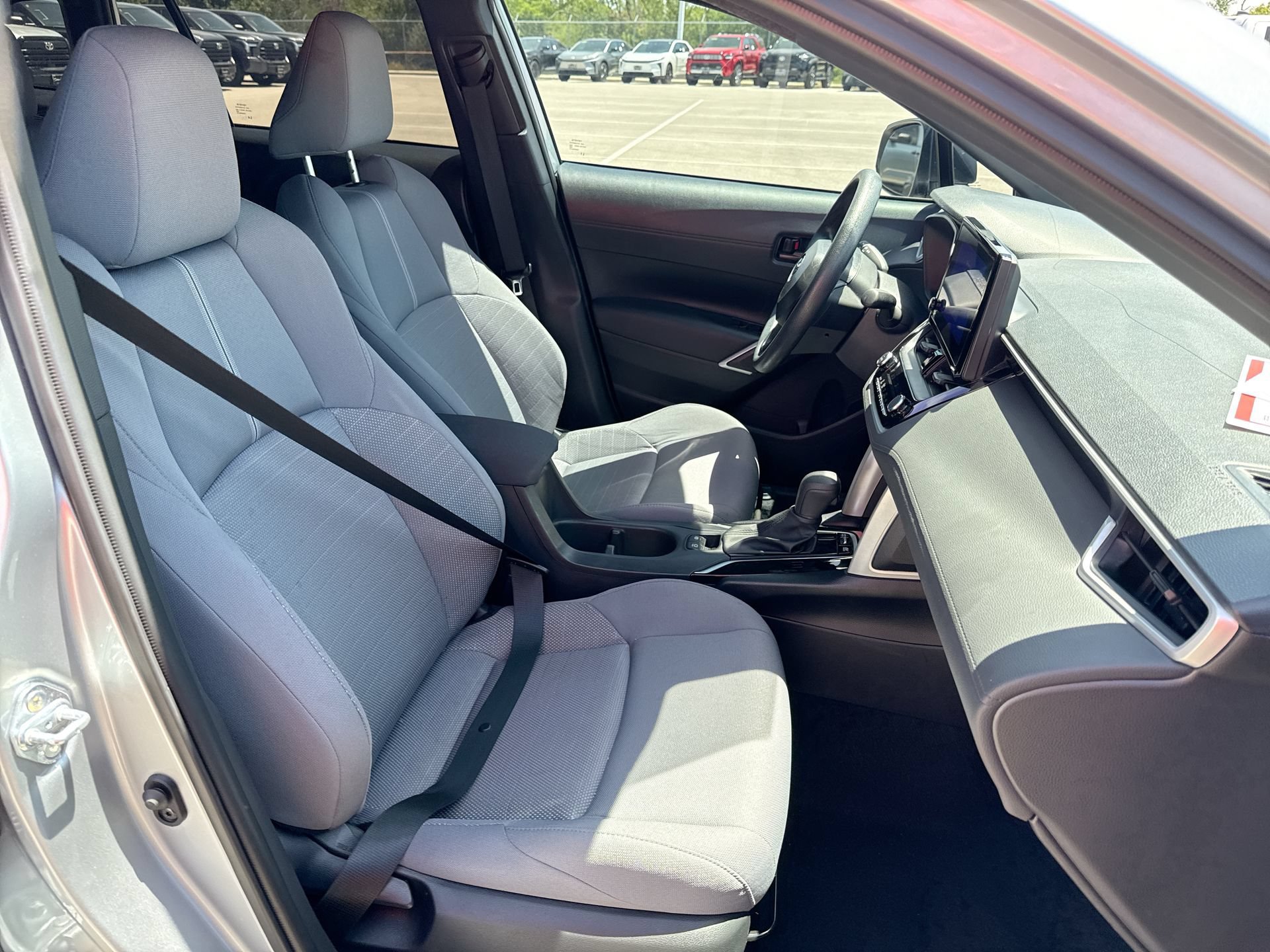Used 2025 Toyota Corolla Cross AWD Hybrid image 24