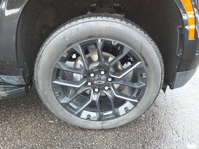 Used 2025 Chevrolet Suburban RST image 75