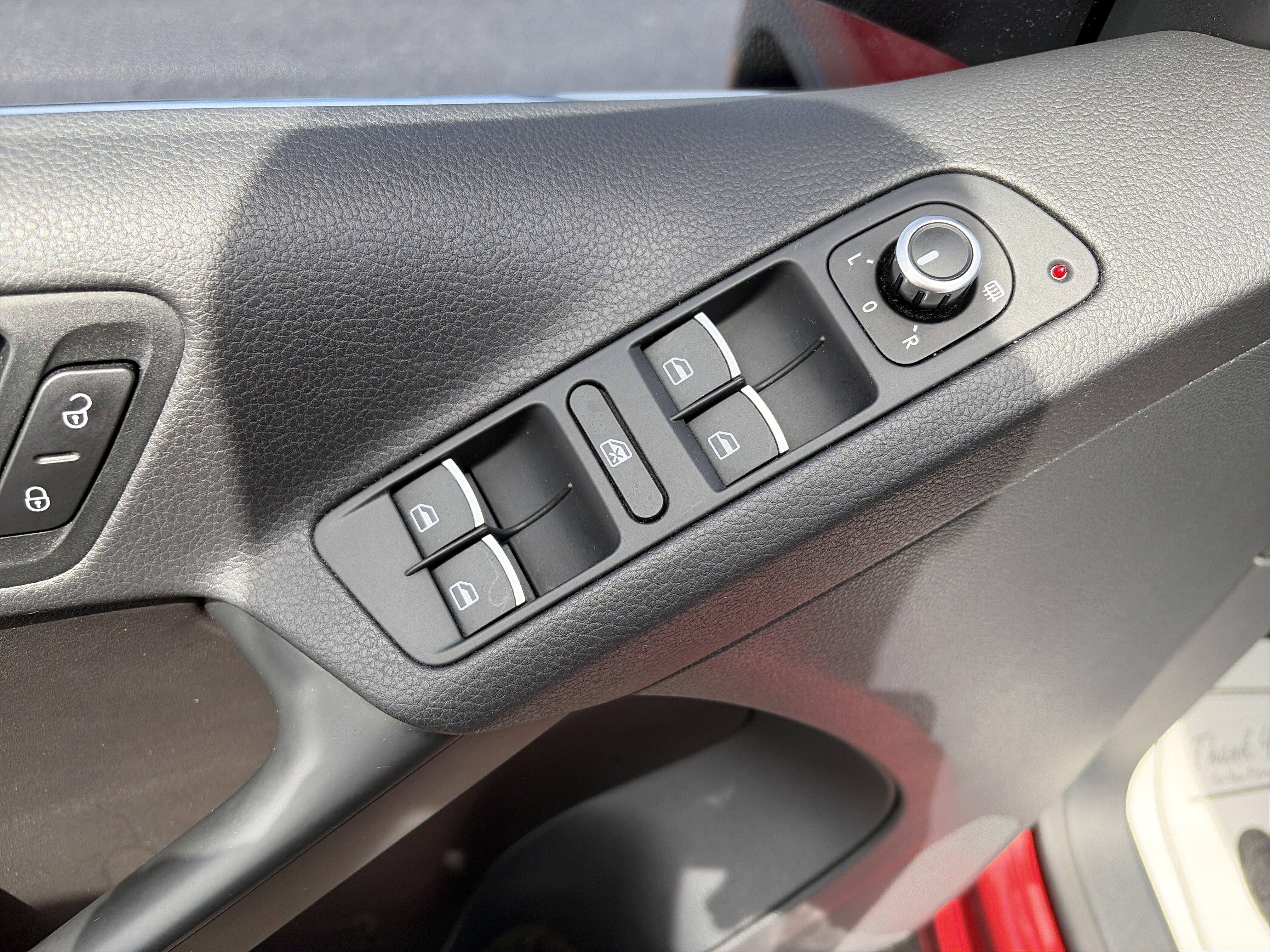 Used 2015 Volkswagen Tiguan S AWD/4WD image 16