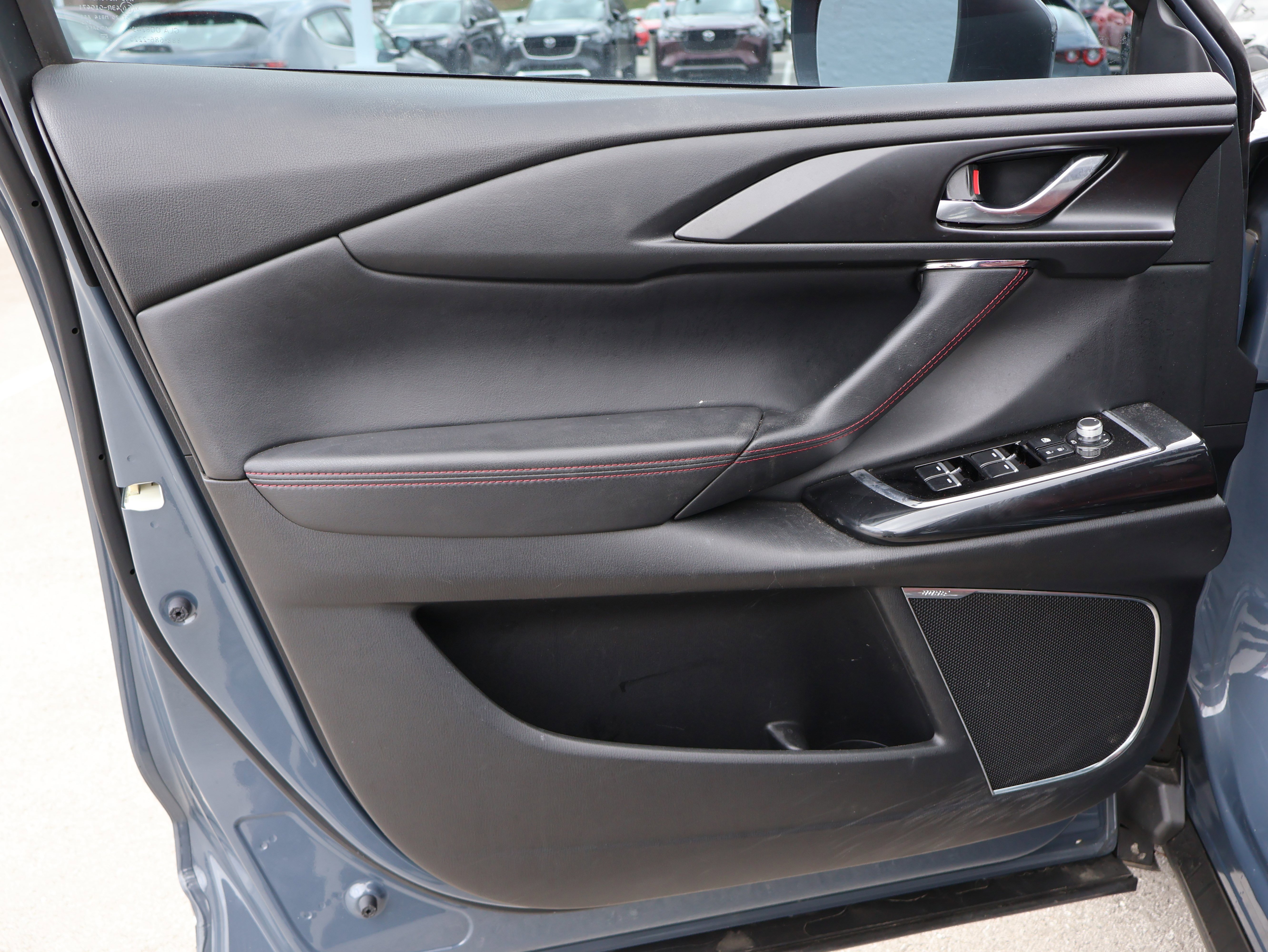 Certified 2023 MAZDA CX-9 Carbon Edition image 23