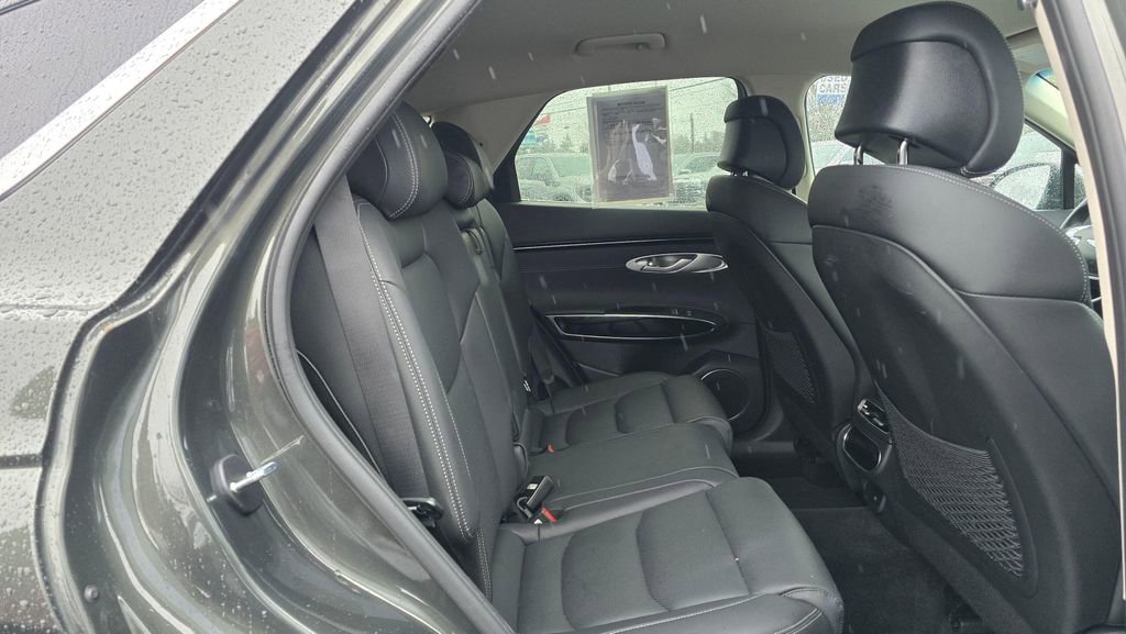 Used 2025 Genesis GV70 2.5T image 12