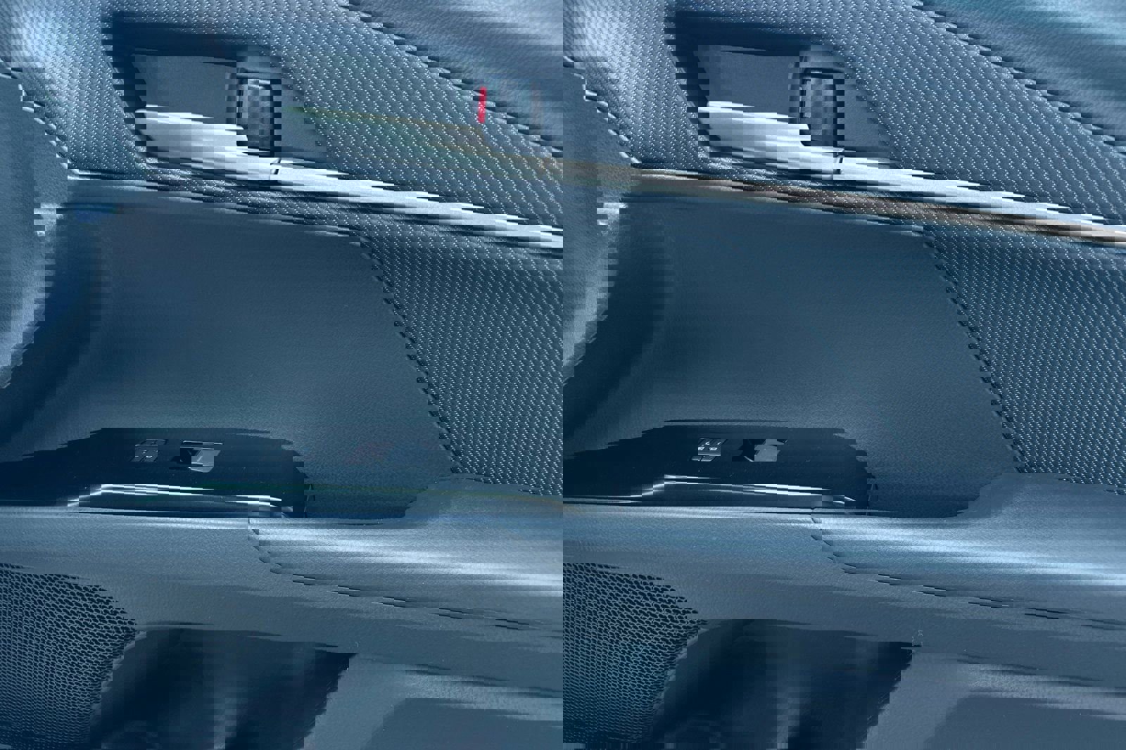 New 2026 Toyota Camry Hybrid image 18