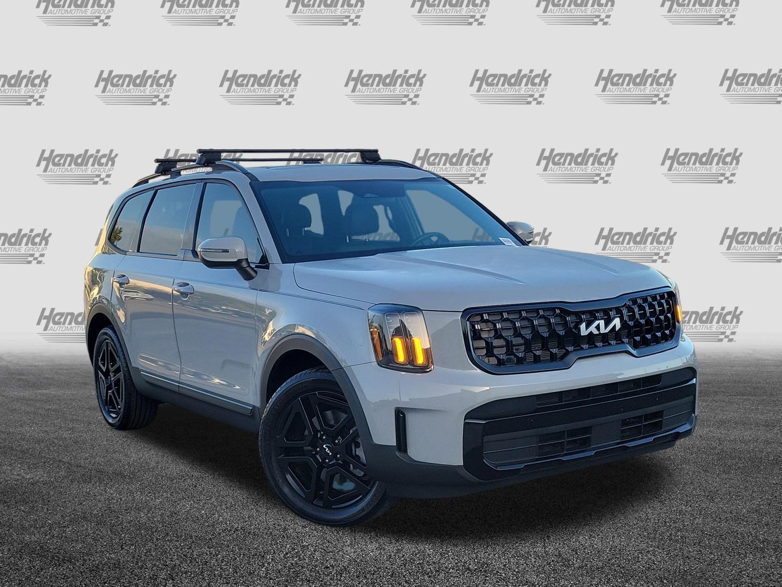 Used 2024 Kia Telluride EX X-Line AWD/4WD image 2