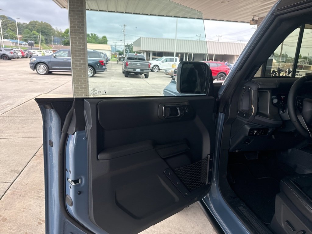 New 2025 Ford Bronco Badlands image 18