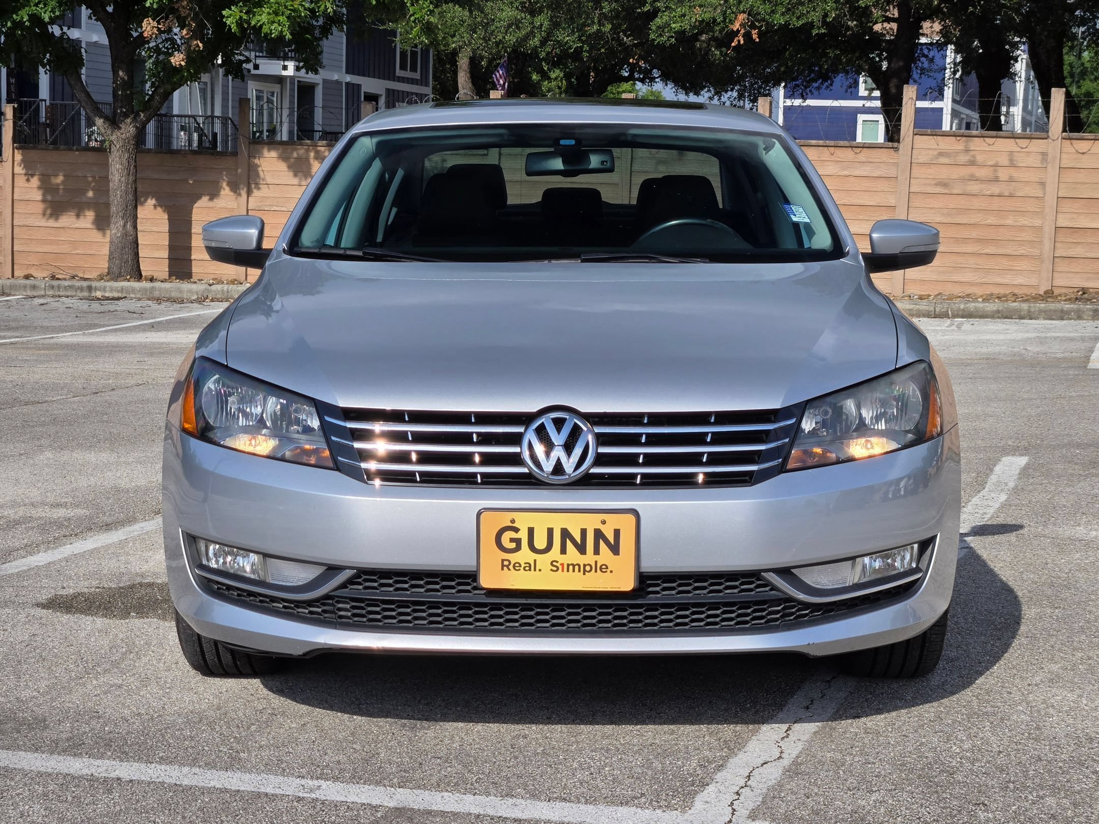 Used 2015 Volkswagen Passat 1.8T SEL Premium FWD image 8