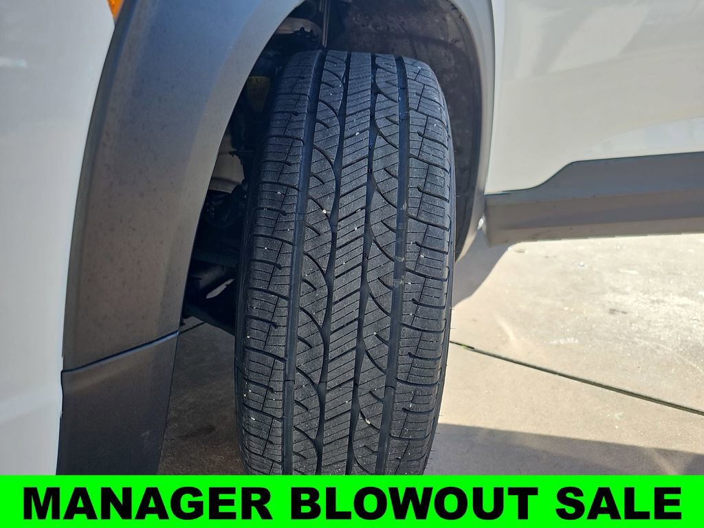 Used 2023 Chevrolet TrailBlazer RS image 34