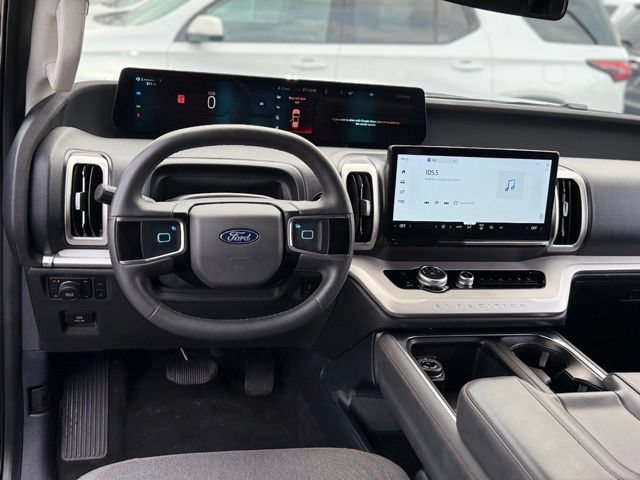 Certified 2025 Ford Expedition Max Active AWD/4WD image 6
