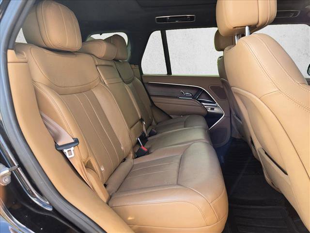 Used 2023 Land Rover Range Rover SE image 19