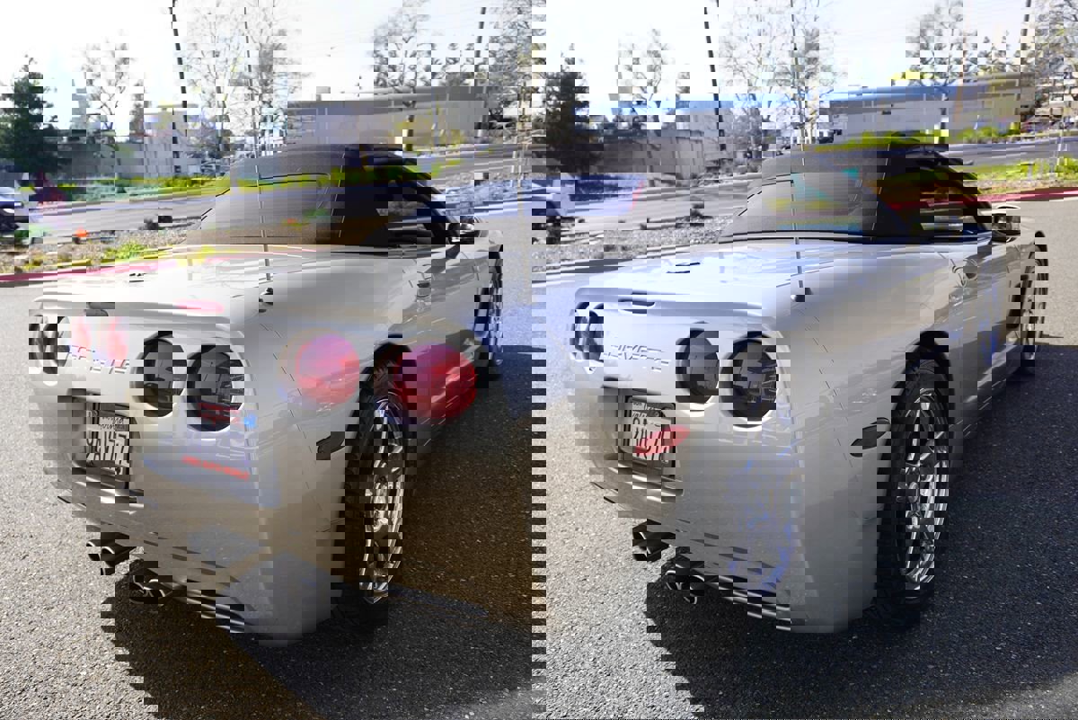 Used 1999 Chevrolet Corvette Convertible w/ Memory Pkg image 30