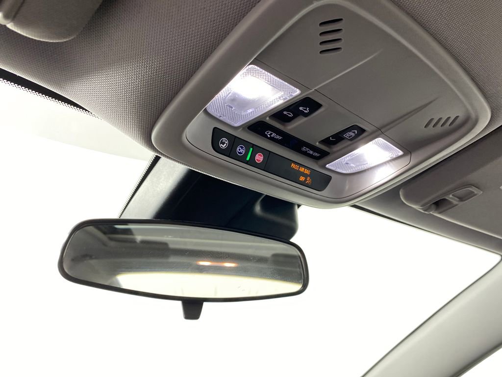 Used 2024 Chevrolet Malibu LT image 23