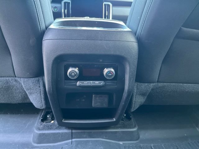 Certified 2025 GMC Acadia Elevation FWD image 17