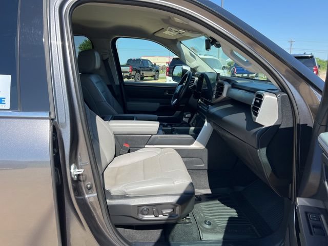 Used 2022 Toyota Tundra Limited w/ Power Package RWD image 18