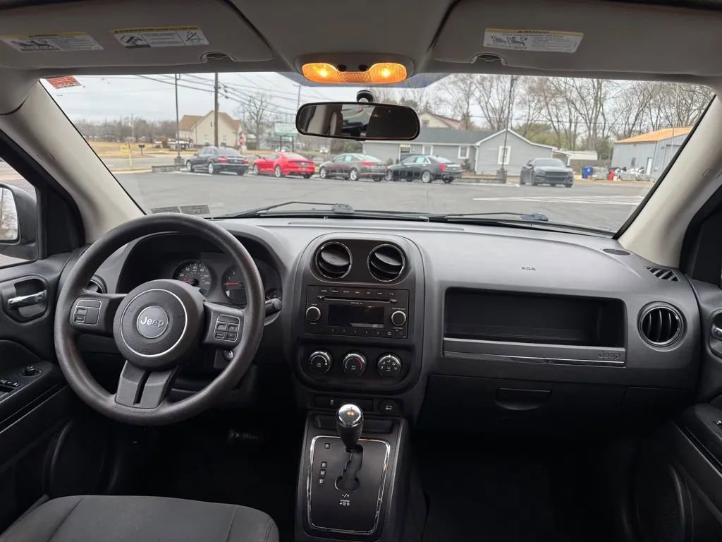 Used 2012 Jeep Compass Sport image 9