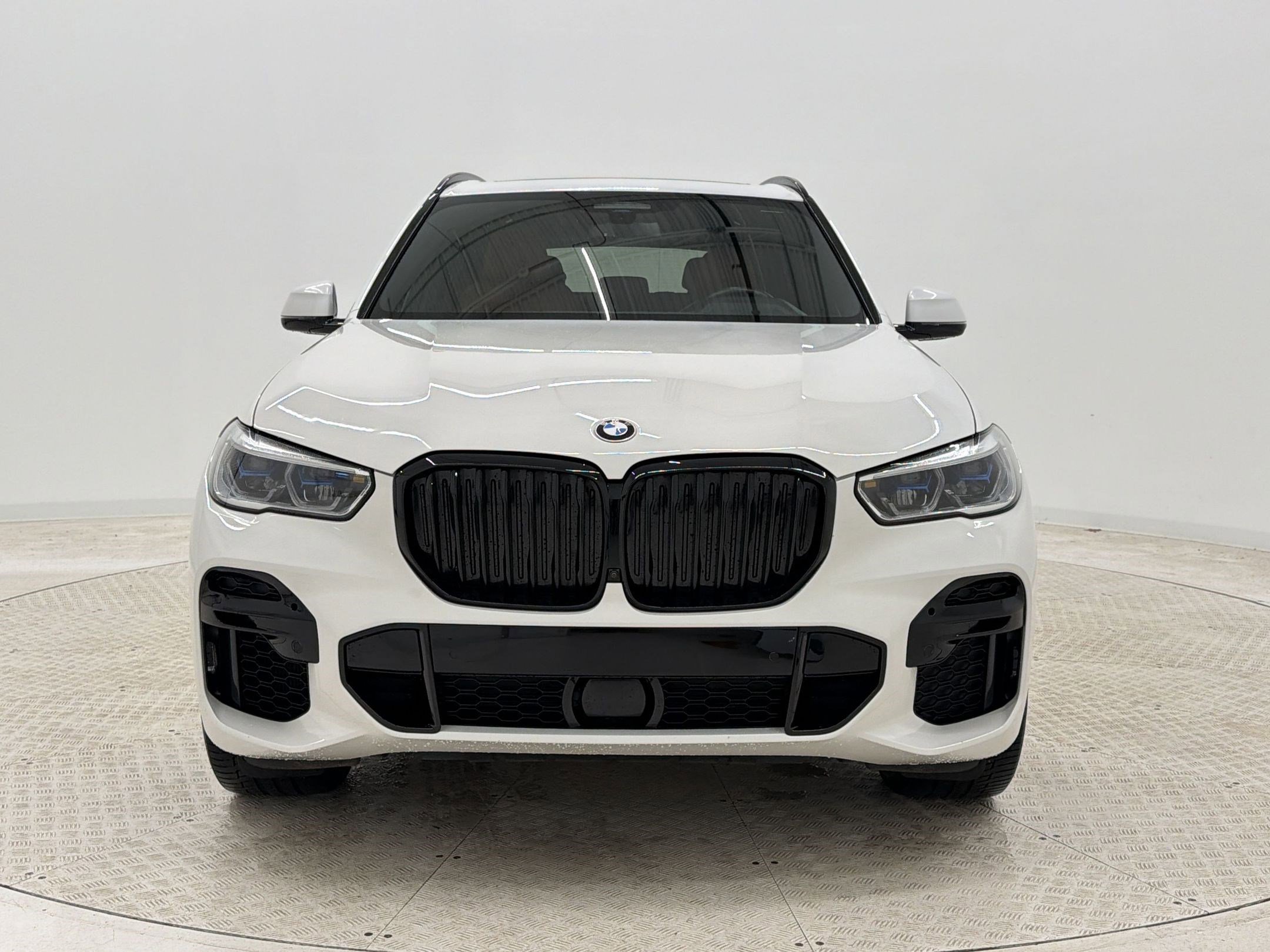 Used 2022 BMW X5 M50i w/ Executive Package AWD/4WD image 6