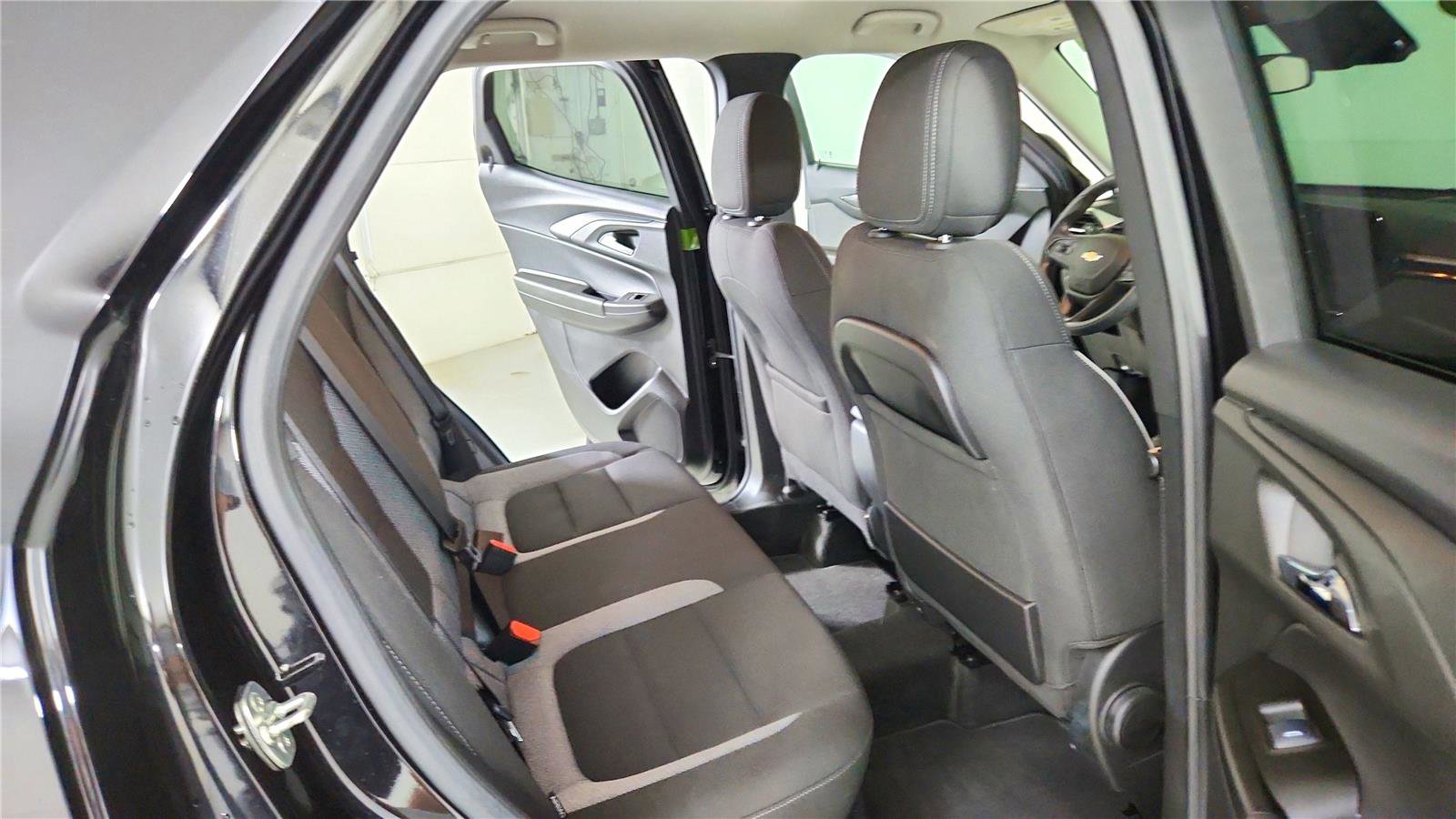 Used 2024 Chevrolet TrailBlazer LT image 34