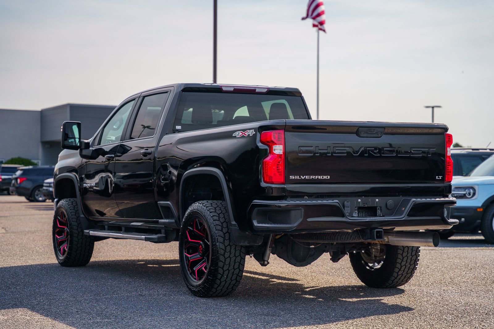 Used 2023 Chevrolet Silverado 2500 LT w/ Gooseneck/5TH Wheel Package image 8