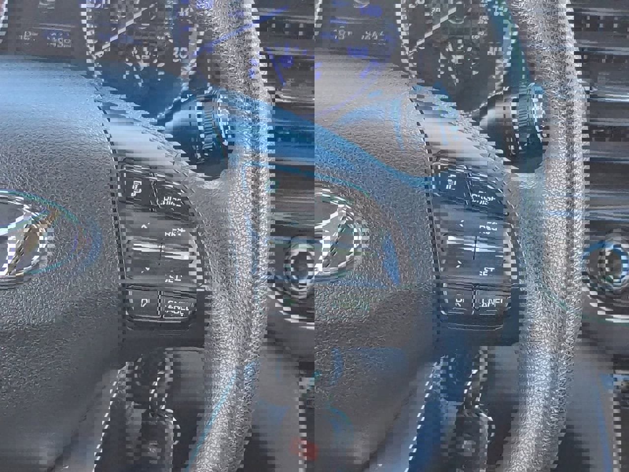 Used 2020 Hyundai Elantra SE w/ Cargo Package (C1) image 18