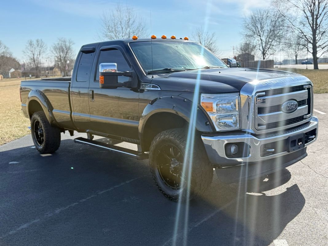 Used 2015 Ford F350 Lariat image 4