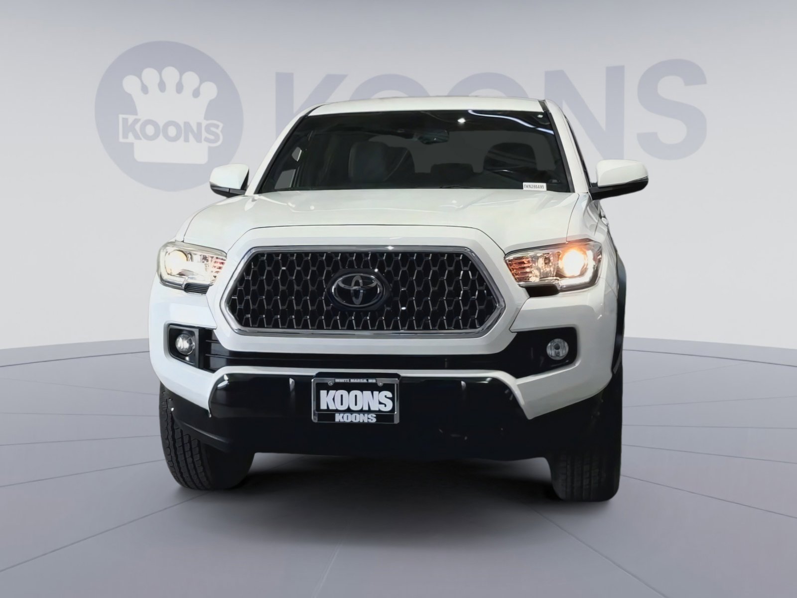 Used 2019 Toyota Tacoma TRD Off-Road AWD/4WD image 4