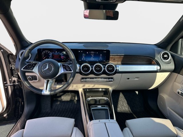 Used 2025 Mercedes-Benz GLB 250 image 15