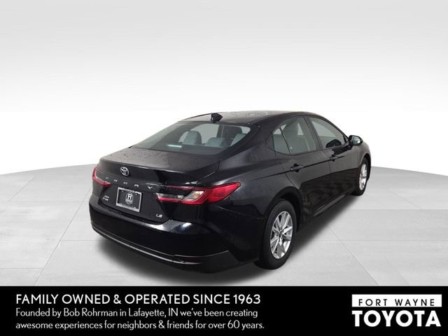 Used 2025 Toyota Camry LE image 7