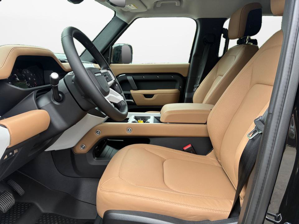 New 2026 Land Rover Defender 110 S AWD/4WD image 9