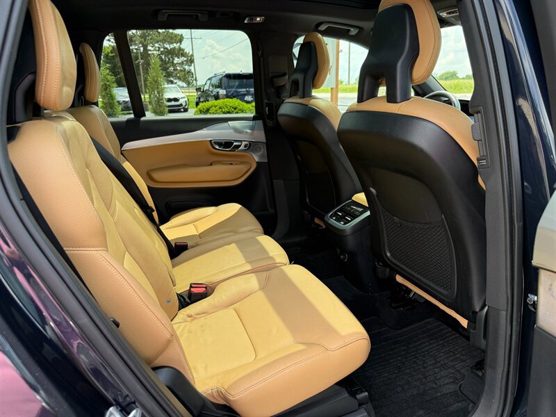 Used 2017 Volvo XC90 T6 Momentum w/ Vision Package AWD/4WD image 16