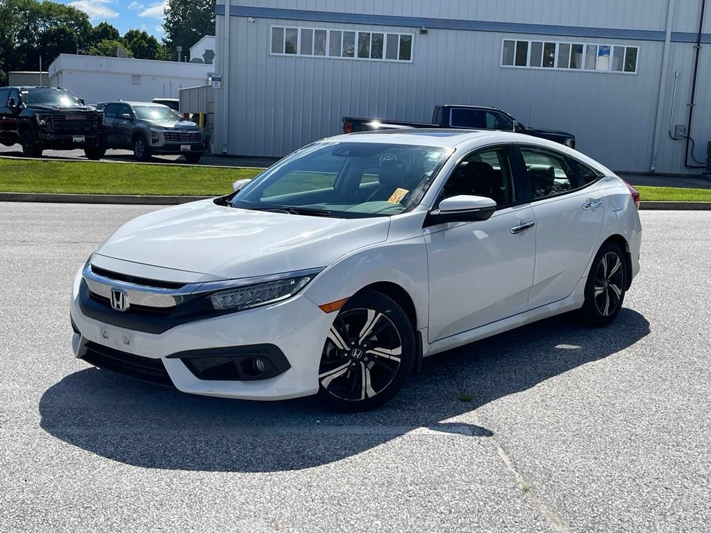 Used 2017 Honda Civic Touring video 1