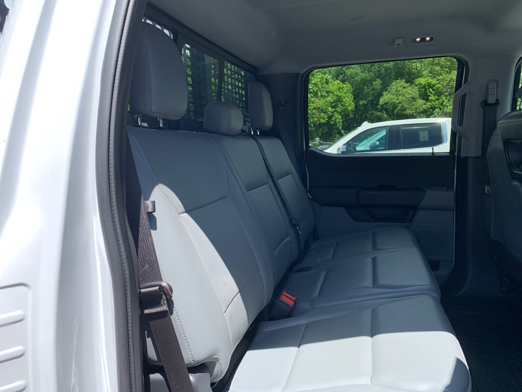 Used 2023 Ford F550 4x4 Crew Cab Super Duty image 31