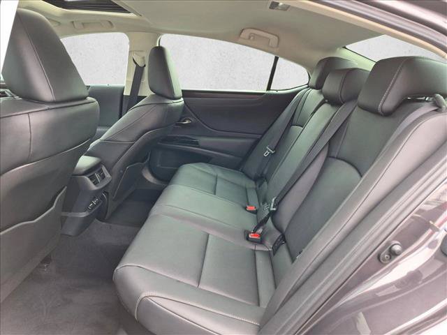 Certified 2025 Lexus ES 300h w/ Premium Package FWD image 19
