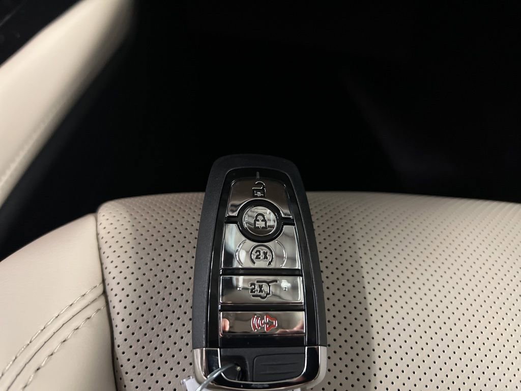 Used 2026 Lincoln Corsair Premiere image 42