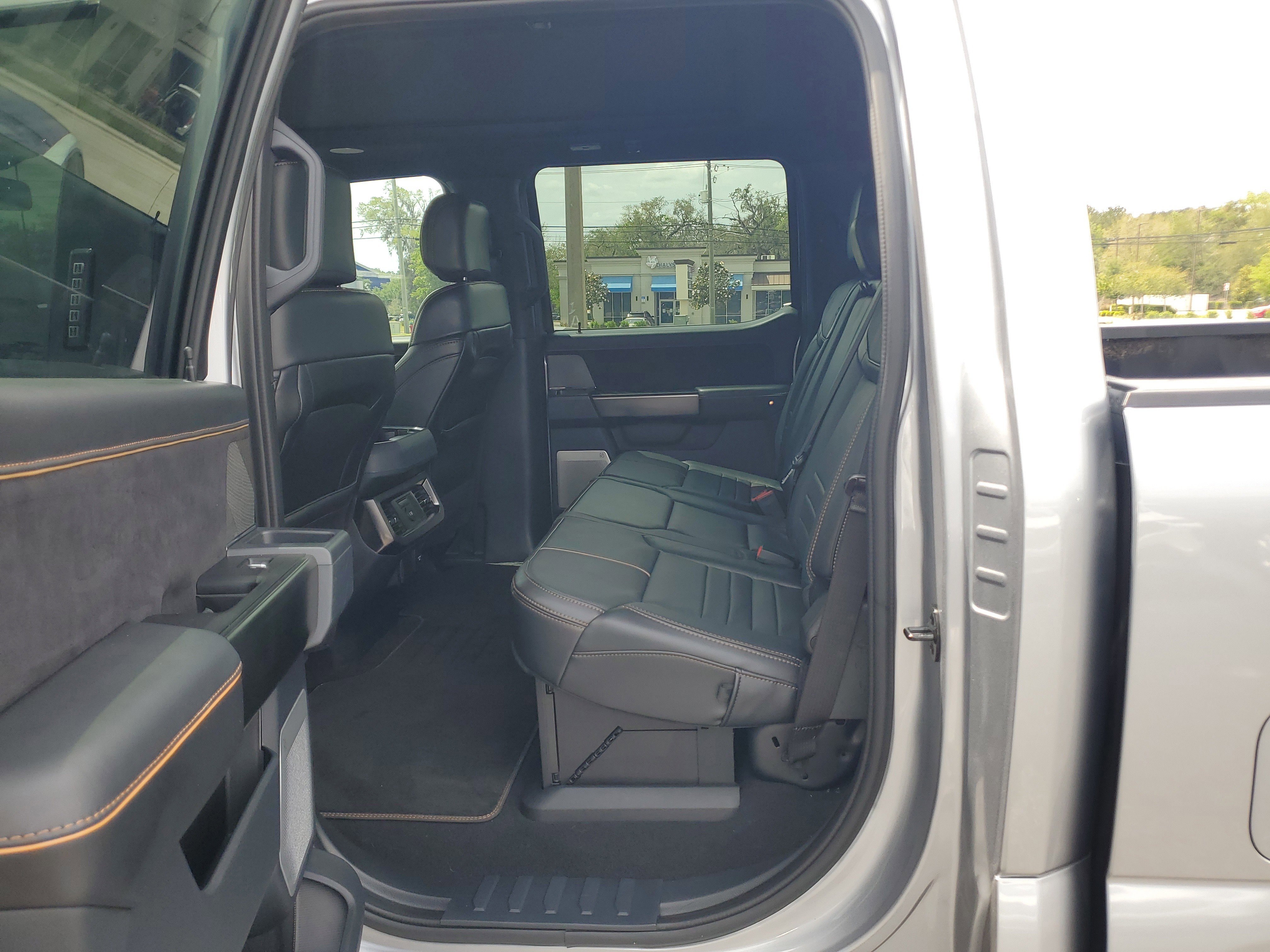 Used 2023 Ford F250 Platinum AWD/4WD image 27