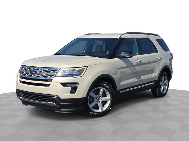 Used 2018 Ford Explorer XLT w/ Equipment Group 202A FWD image 1