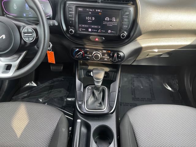 Used 2024 Kia Soul LX w/ Option Group 015 image 11
