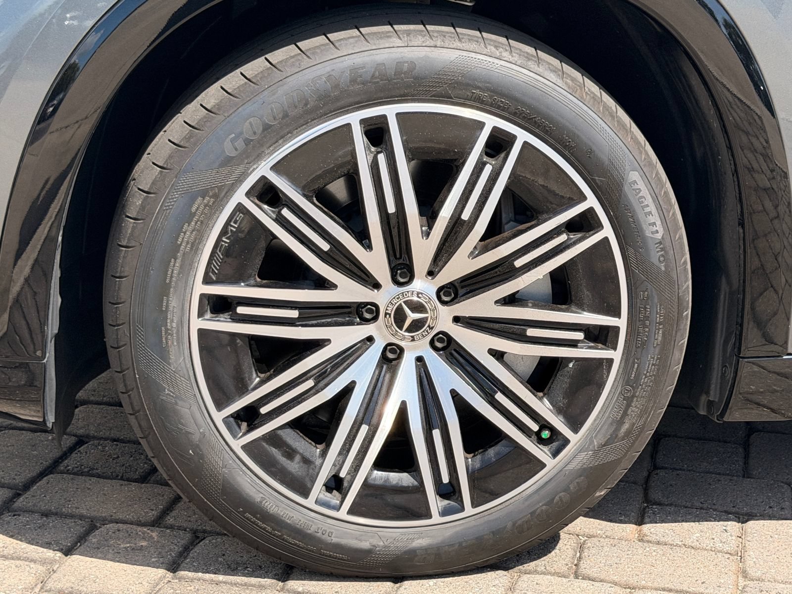 Certified 2023 Mercedes-Benz EQS 580 4MATIC SUV image 13