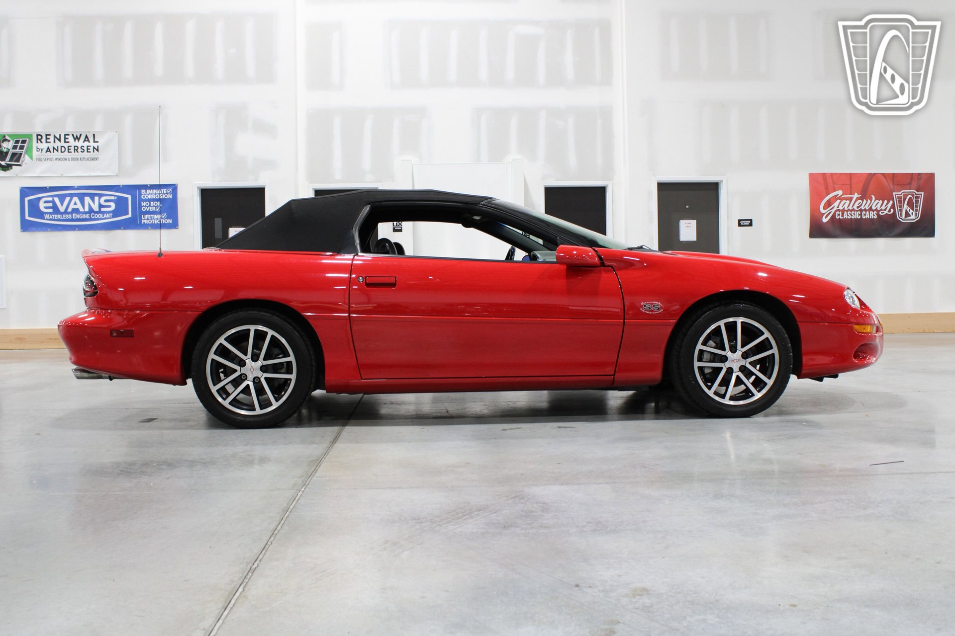Used 2002 Chevrolet Camaro Z28 w/ SS Performance/Appearance Pkg image 29