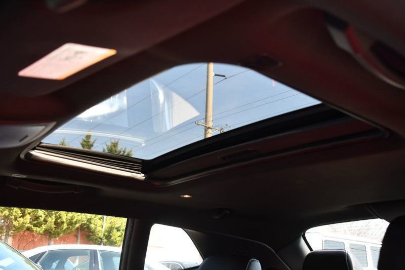 Used 2018 Dodge Challenger SRT w/ Technology Group image 33