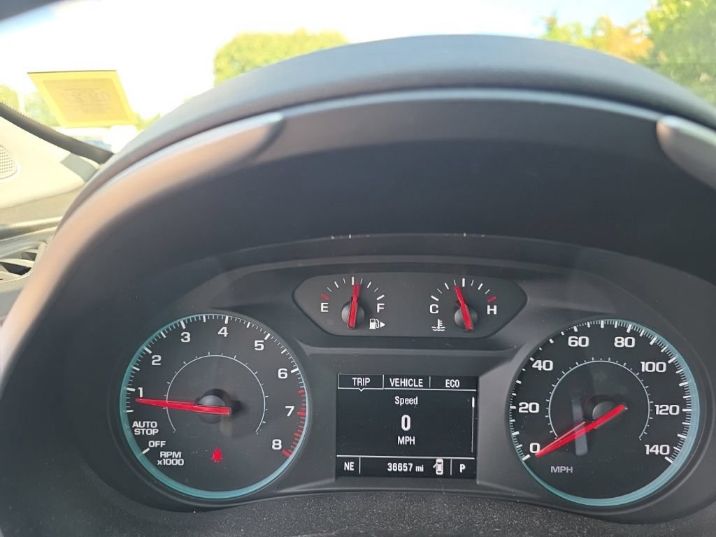 Used 2022 Chevrolet Malibu LS FWD image 16
