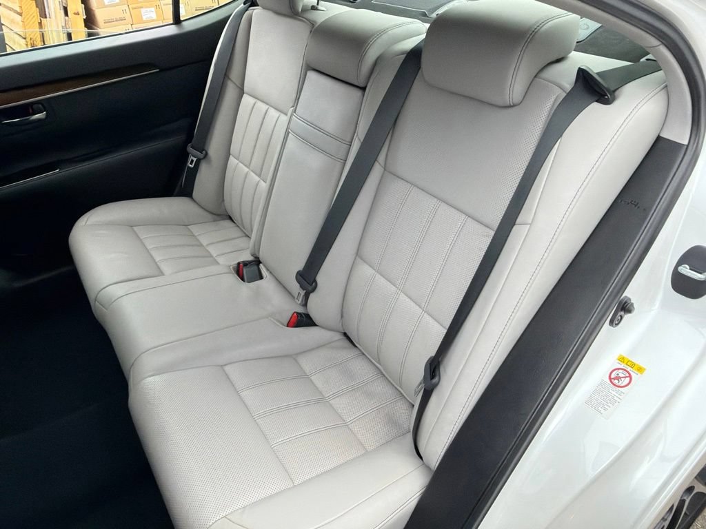 Used 2017 Lexus ES 350 w/ Luxury Package FWD image 21