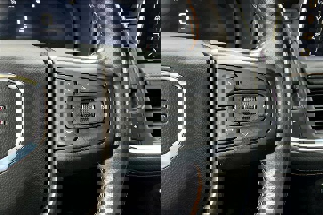 Used 2022 GMC Yukon AT4 image 19