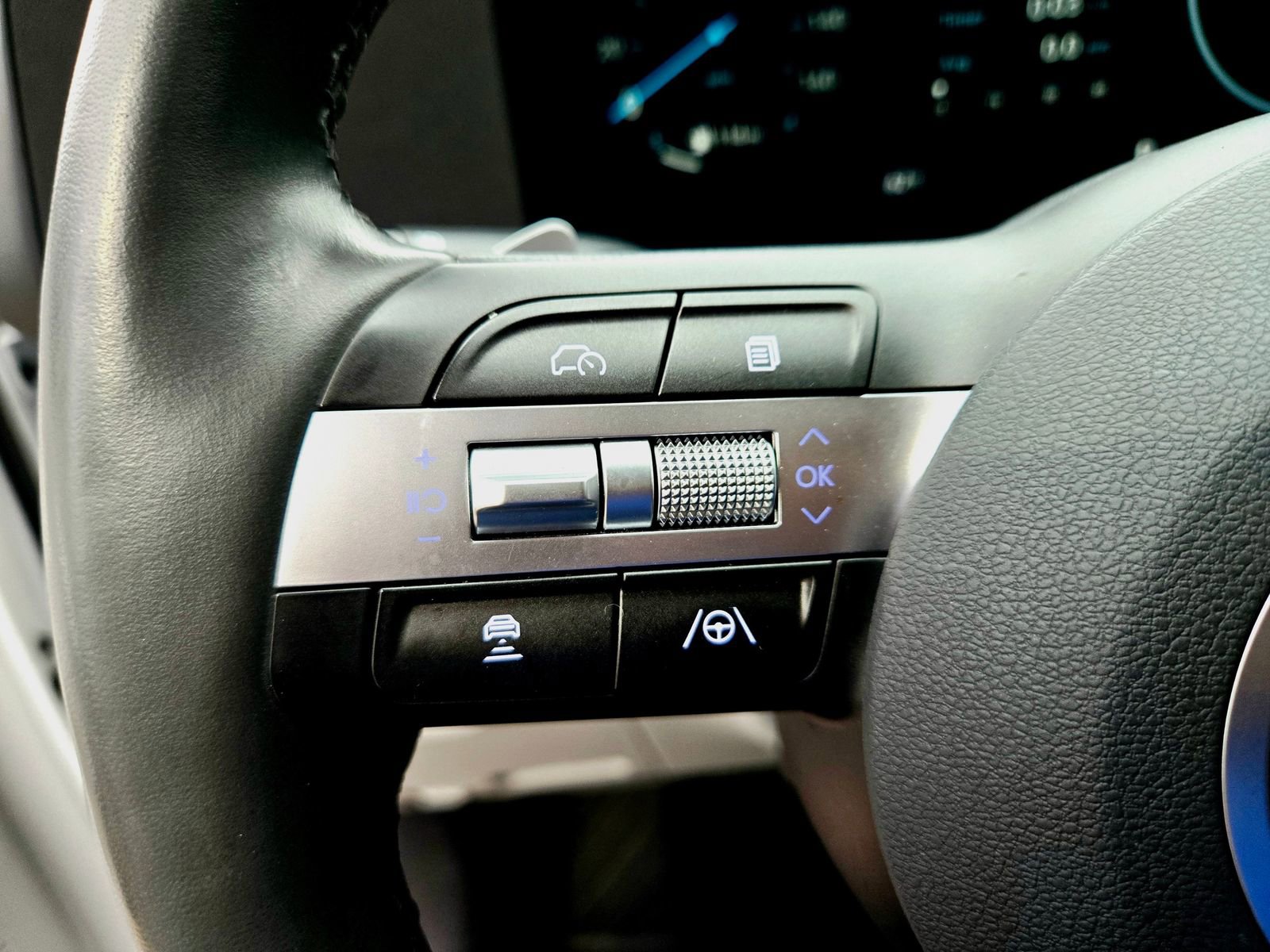 Certified 2024 Hyundai Kona Limited AWD/4WD image 12