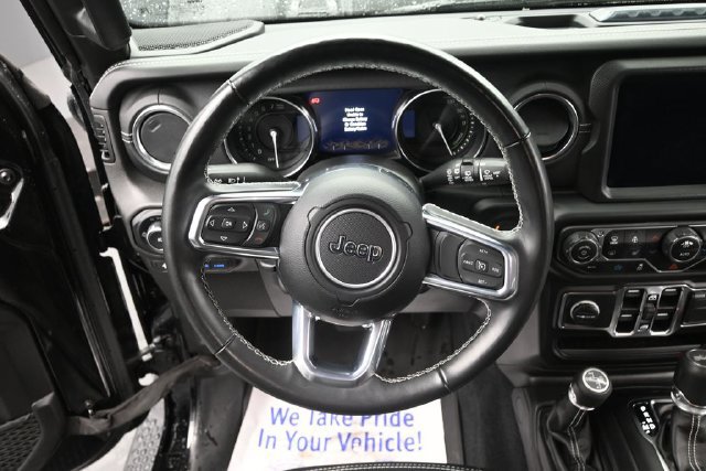 Used 2023 Jeep Wrangler Unlimited Sahara w/ Cold Weather Group AWD/4WD image 27