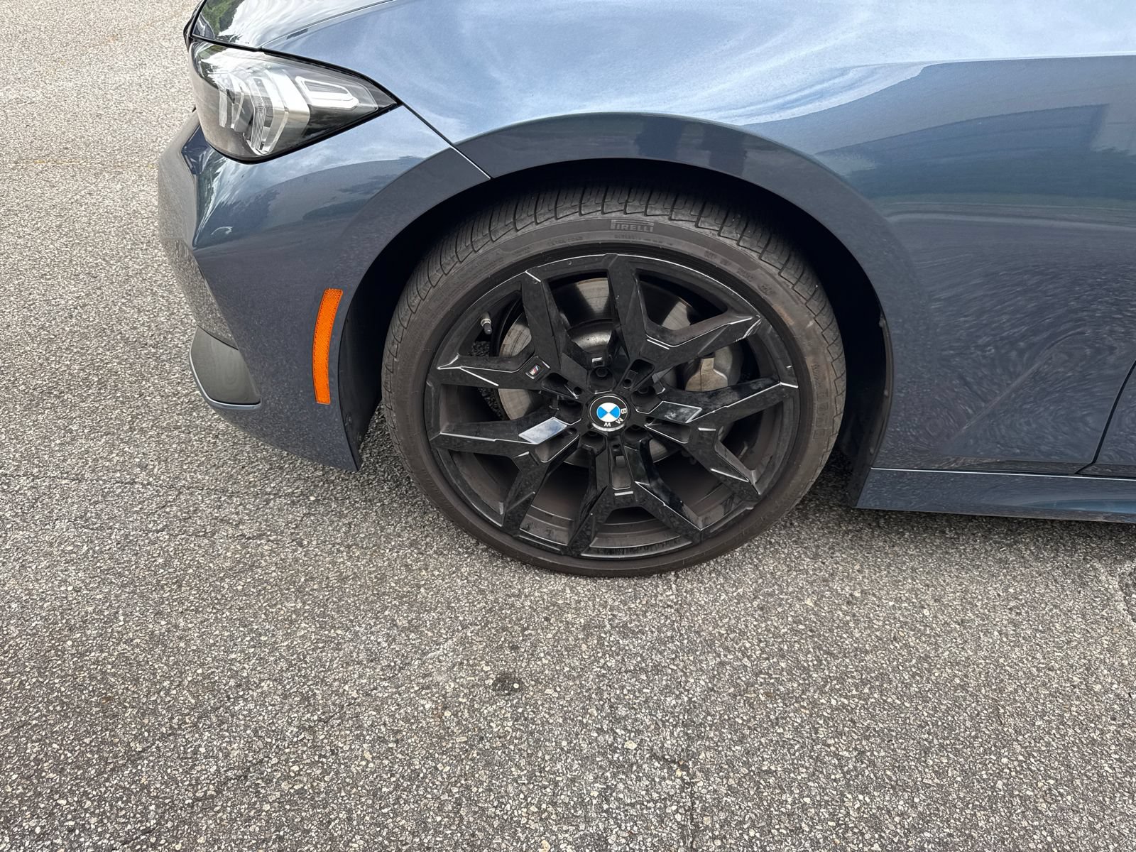 Used 2025 BMW 330i Sedan w/ M Sport Package RWD image 11