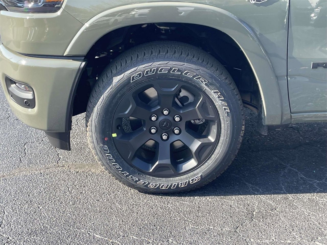 New 2026 RAM 1500 4x4 Crew Cab image 11