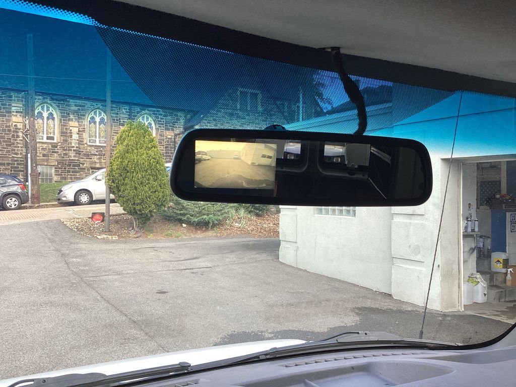 Used 2017 Chevrolet Express 2500 image 28