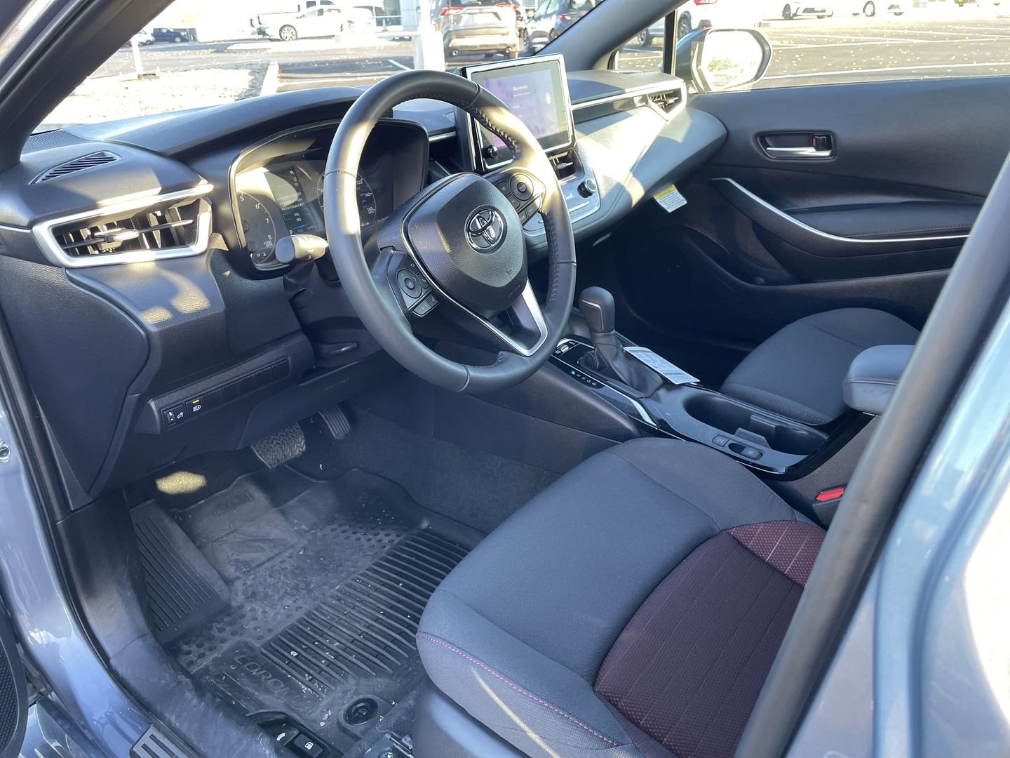 Certified 2025 Toyota Corolla SE w/ Convenience Package image 10