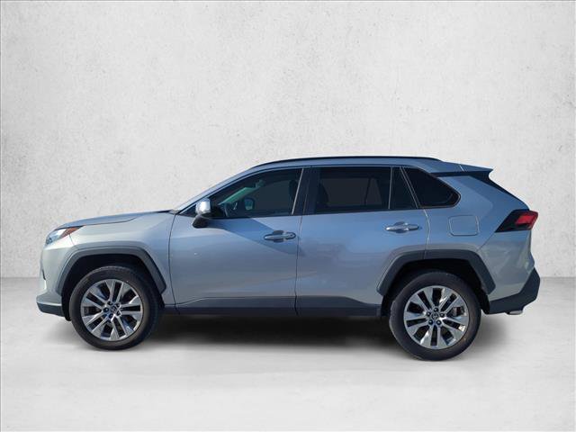 Used 2023 Toyota RAV4 XLE Premium FWD image 5