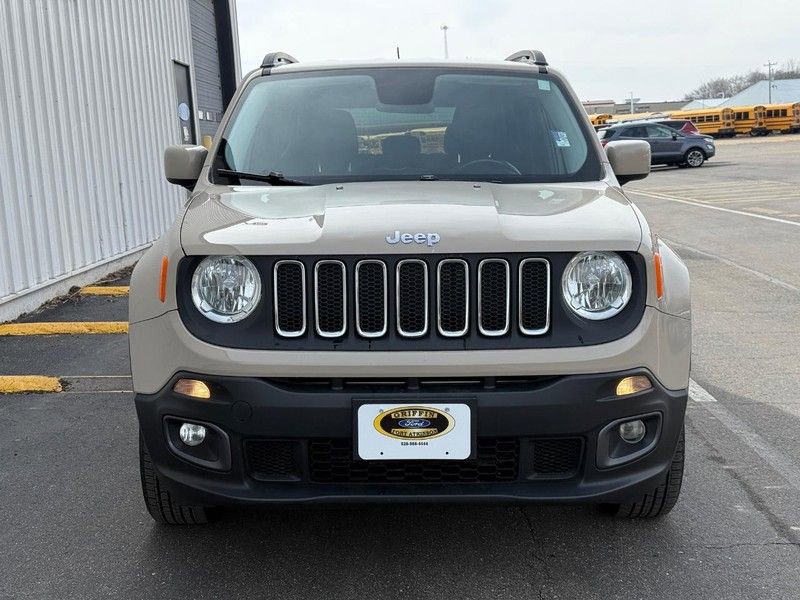 Used 2016 Jeep Renegade Latitude image 8
