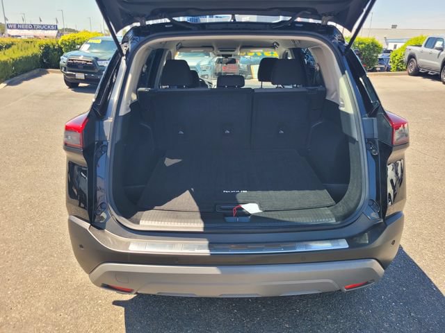 Certified 2023 Nissan Rogue SV FWD image 11